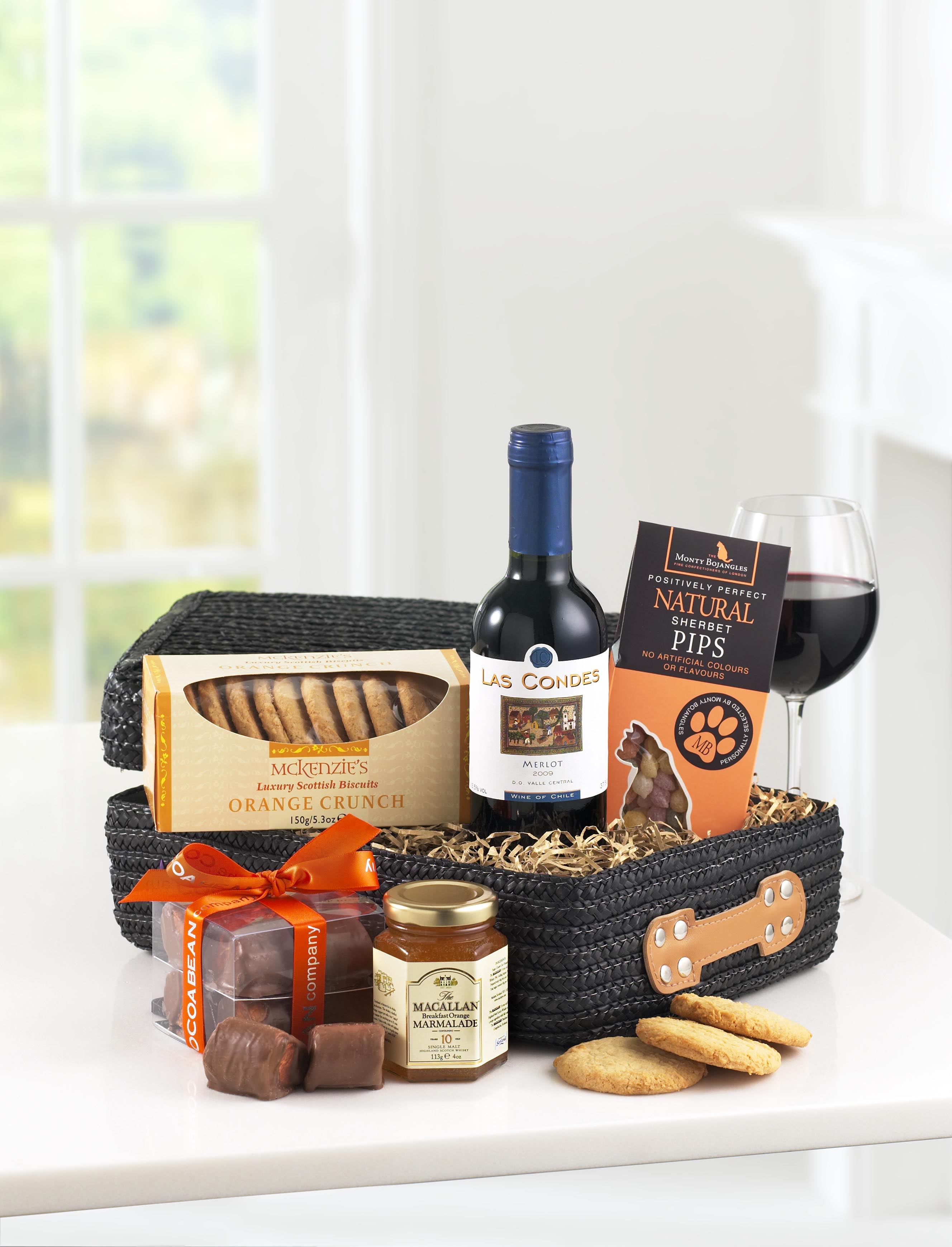 Say 'Thank You' with Father's Day Cake Hampers